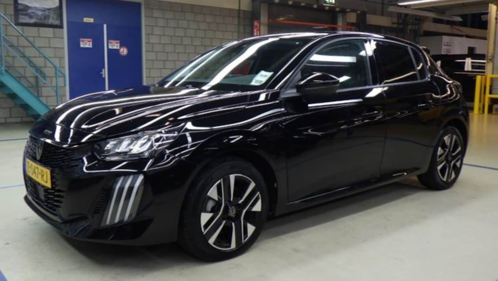 Peugeot 208 - Hybrid 100 e-DCS6 Allure | Navi | Camera | Cruise control | PDC V+A | LED Koplampen | Clim - AutoWereld.nl