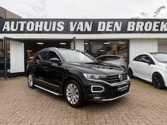 Volkswagen T-Roc - 1.5 TSI R-Line 150Pk Dsg|Pano|Led|Clima|Stoelverw|Lmv|Elek Pakket|Nw Apk