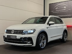 Volkswagen Tiguan - 1.4 TSI 4Motion 3x R-Line Pano, ACC, Apple Carplay, Lederen, Virtual Cockpit, Trekhaak, El