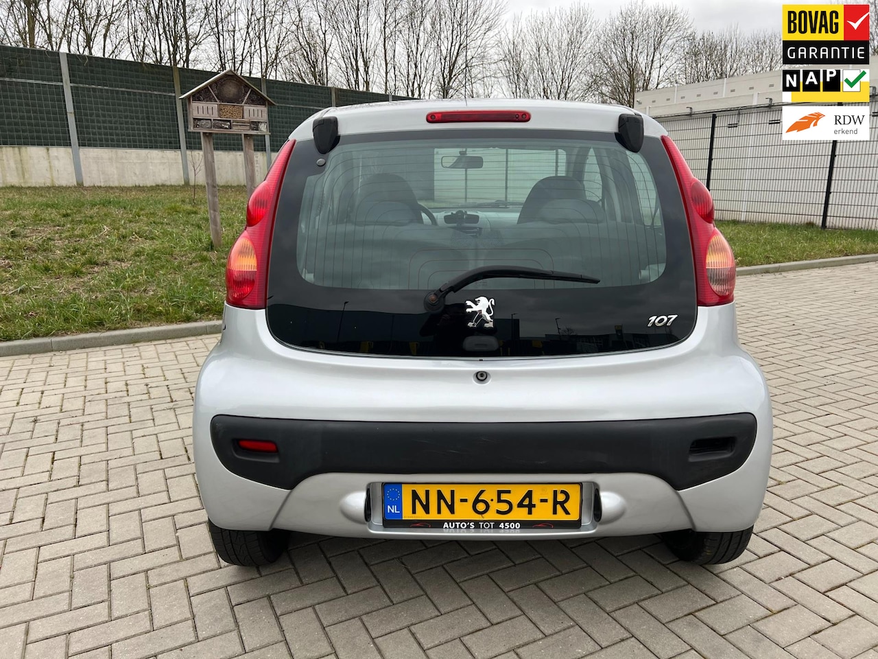 Peugeot 107 - 1.0-12V XR 1.0-12V XR - AutoWereld.nl