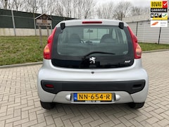 Peugeot 107 - 1.0-12V XR