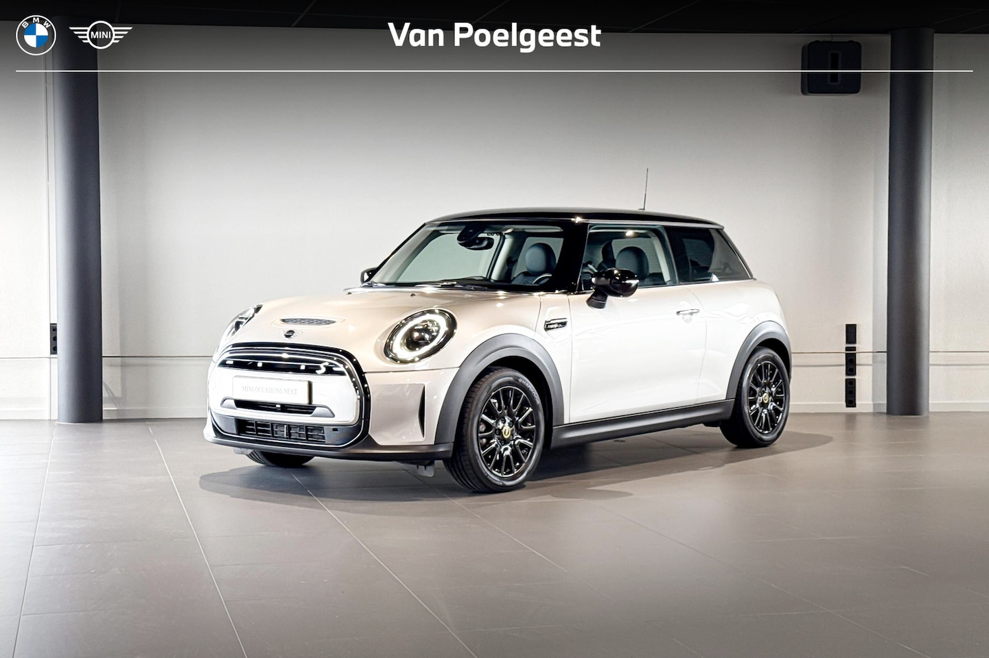 MINI Mini-Electric - Classic 33 kWh | Stoelverwarming | Apple Carplay | Keyless Start | - AutoWereld.nl