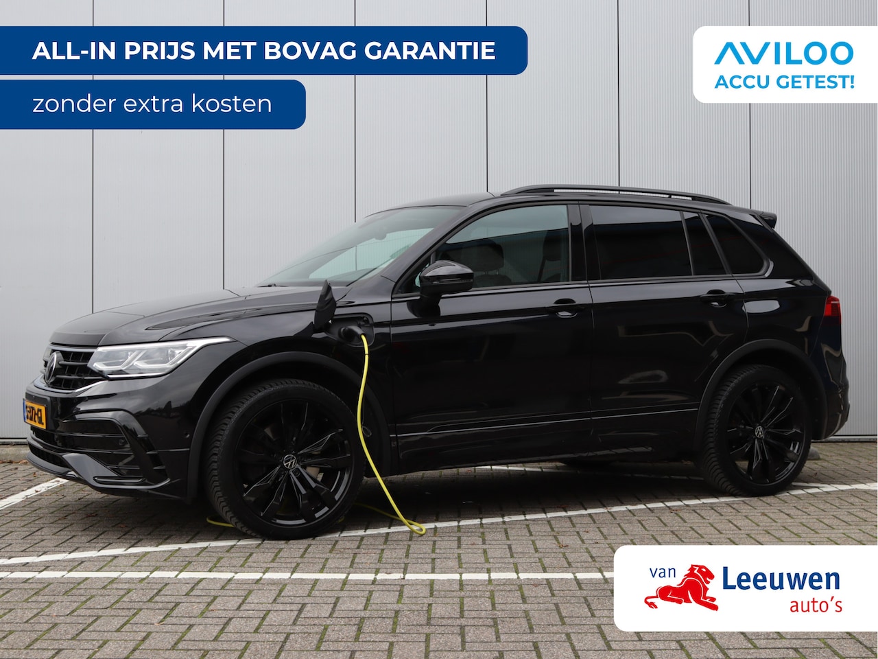 Volkswagen Tiguan - 1.4 TSI eHybrid R-Line | Black Style | Leder | Trekhaak | 360 Camera - AutoWereld.nl