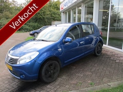Dacia Sandero - 1.2 Lauréate Loopt slecht. Zo mee