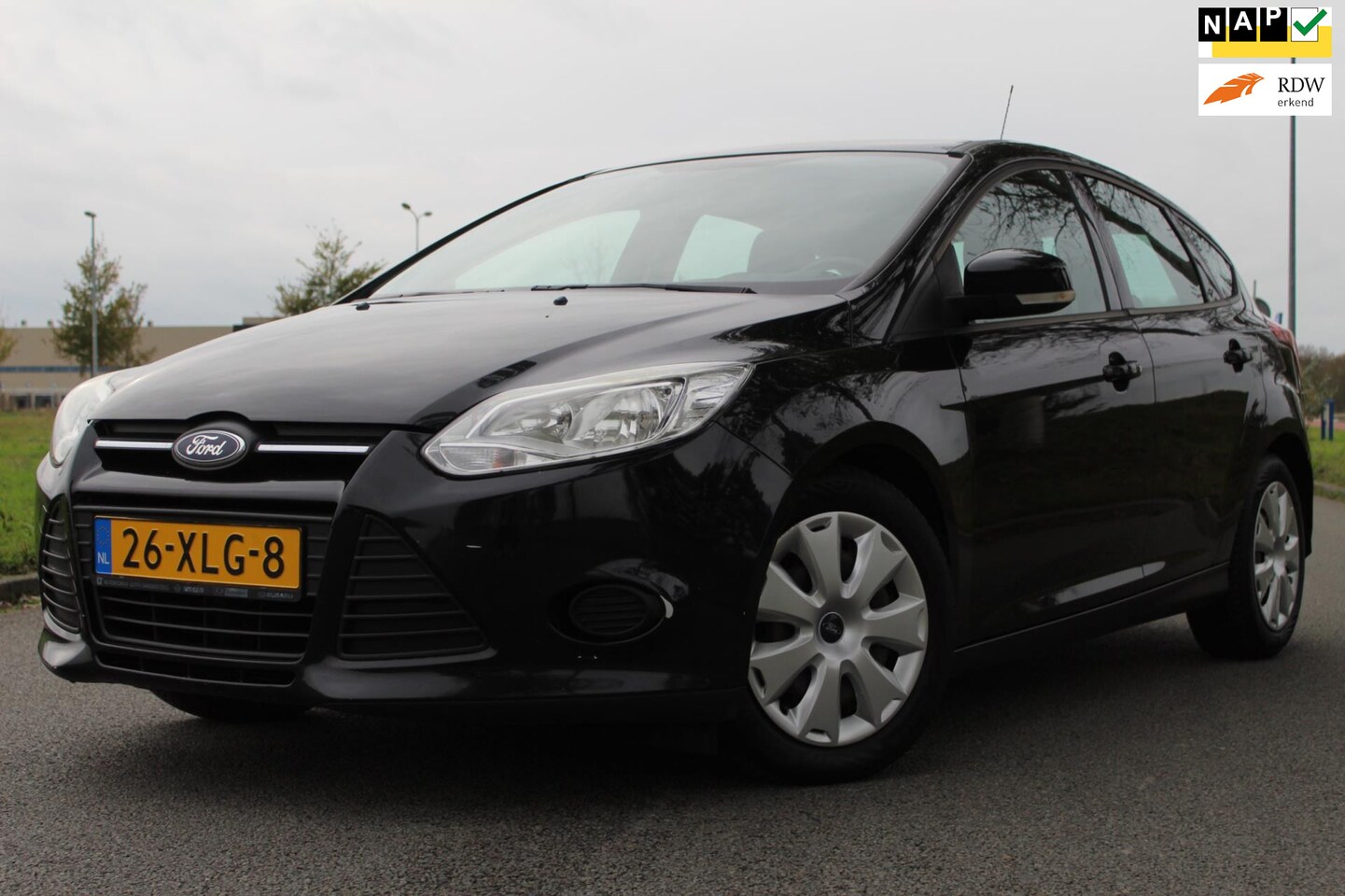 Ford Focus - 1.0 EcoBoost Lease Trend 101 pk | APK T/M 14-5-2026 | AIRCO | TREKHAAK | PARKEERSENSOREN | - AutoWereld.nl