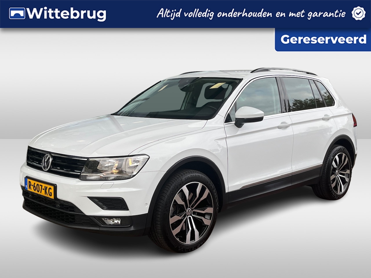 Volkswagen Tiguan - Comfortline 4-Motion / 190 PK / 19 Inch / Navigatie / Camera / Side Assist / Adaptive Crui - AutoWereld.nl