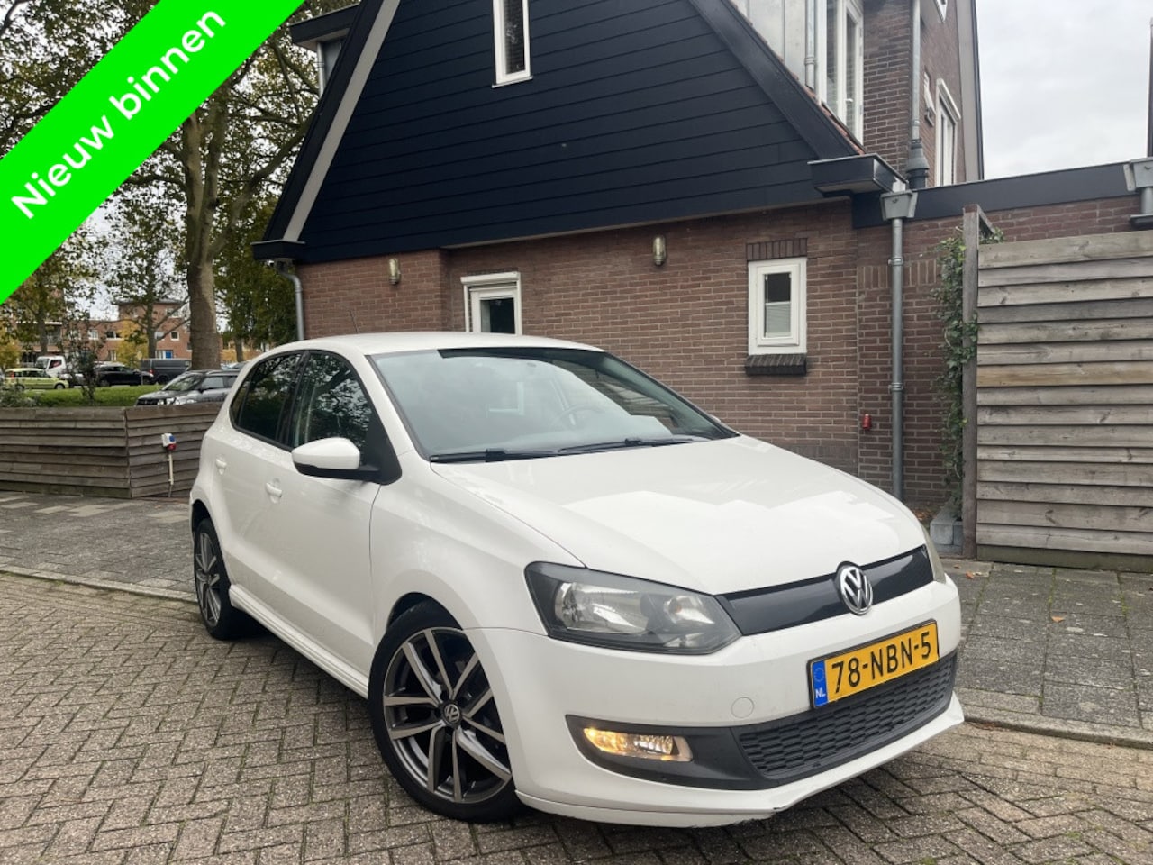 Volkswagen Polo - 1.2 TDI Bleumotion Airco Navigatie - AutoWereld.nl