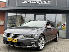 Volkswagen Passat Variant - 1.4 TSI GTE Connected Series Plus ✅ Panoramadak ✅ Alcantara ✅ Groot scherm ✅