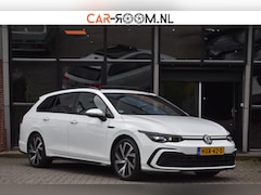 Volkswagen Golf - 1.5 eTSI R-Line Business+ Pano Keyless Lane Camera Trekhaak