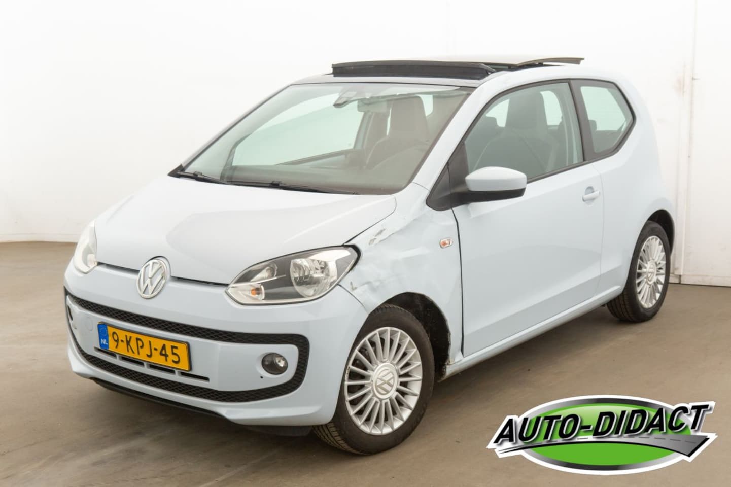 Volkswagen Up! - 1.0 high up! Airco Pano BlueMotion - AutoWereld.nl