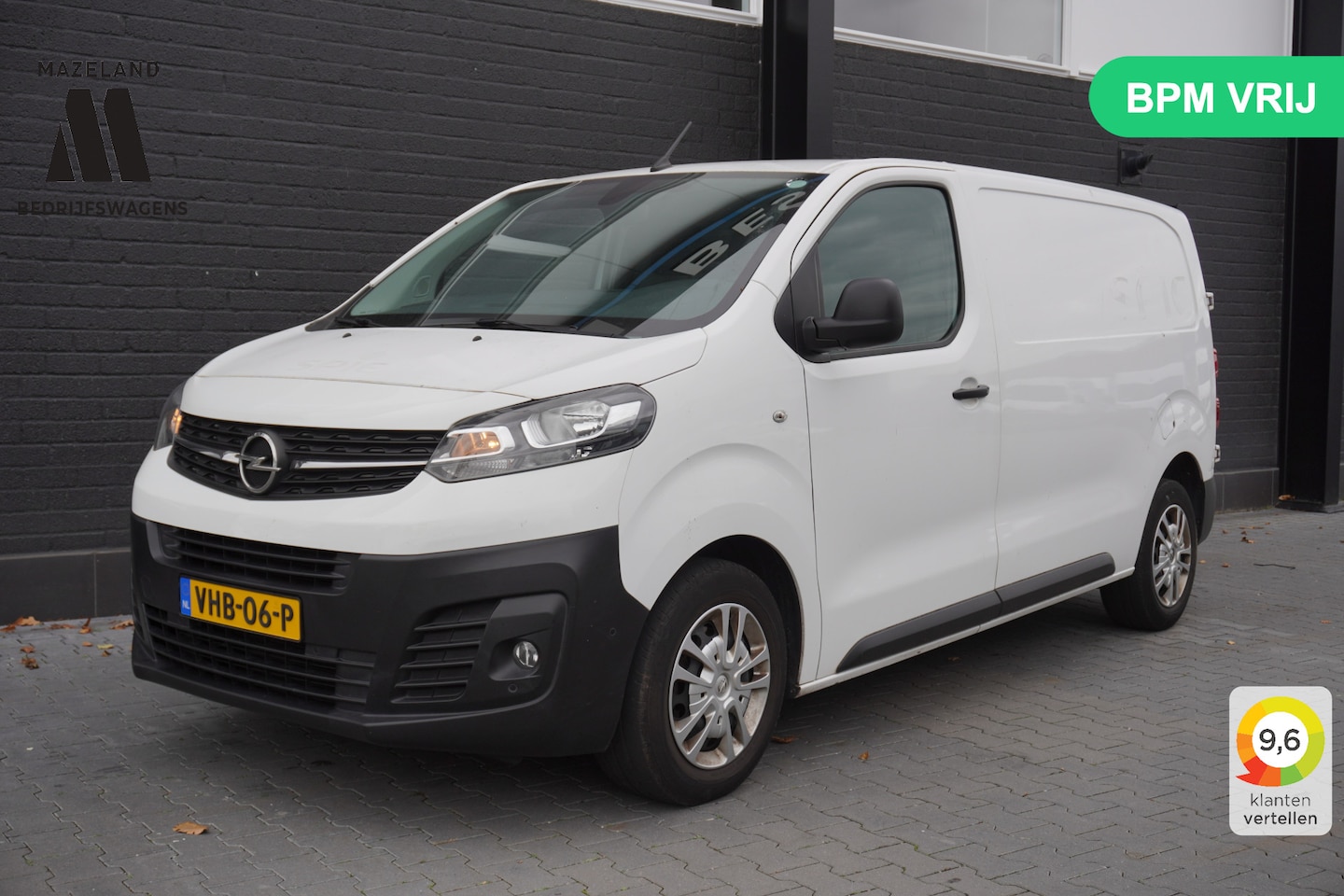 Opel Vivaro - 2.0 CDTI 122PK L2 EURO 6 - Airco - Navi - Cruise - €12.900,- Excl. - AutoWereld.nl