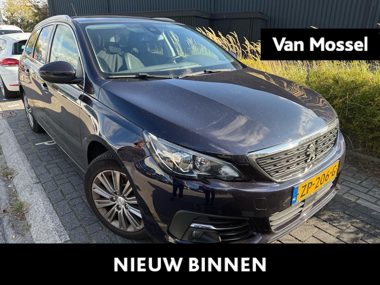 Peugeot 308 SW - 1.2 PureTech Blue Lease Premium 1.2 PureTech Blue Lease Premium - AutoWereld.nl