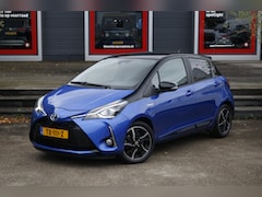 Toyota Yaris - 1.5 Hybrid Bi-Tone Plus | Fietsendragerbeugel | Panoramadak |