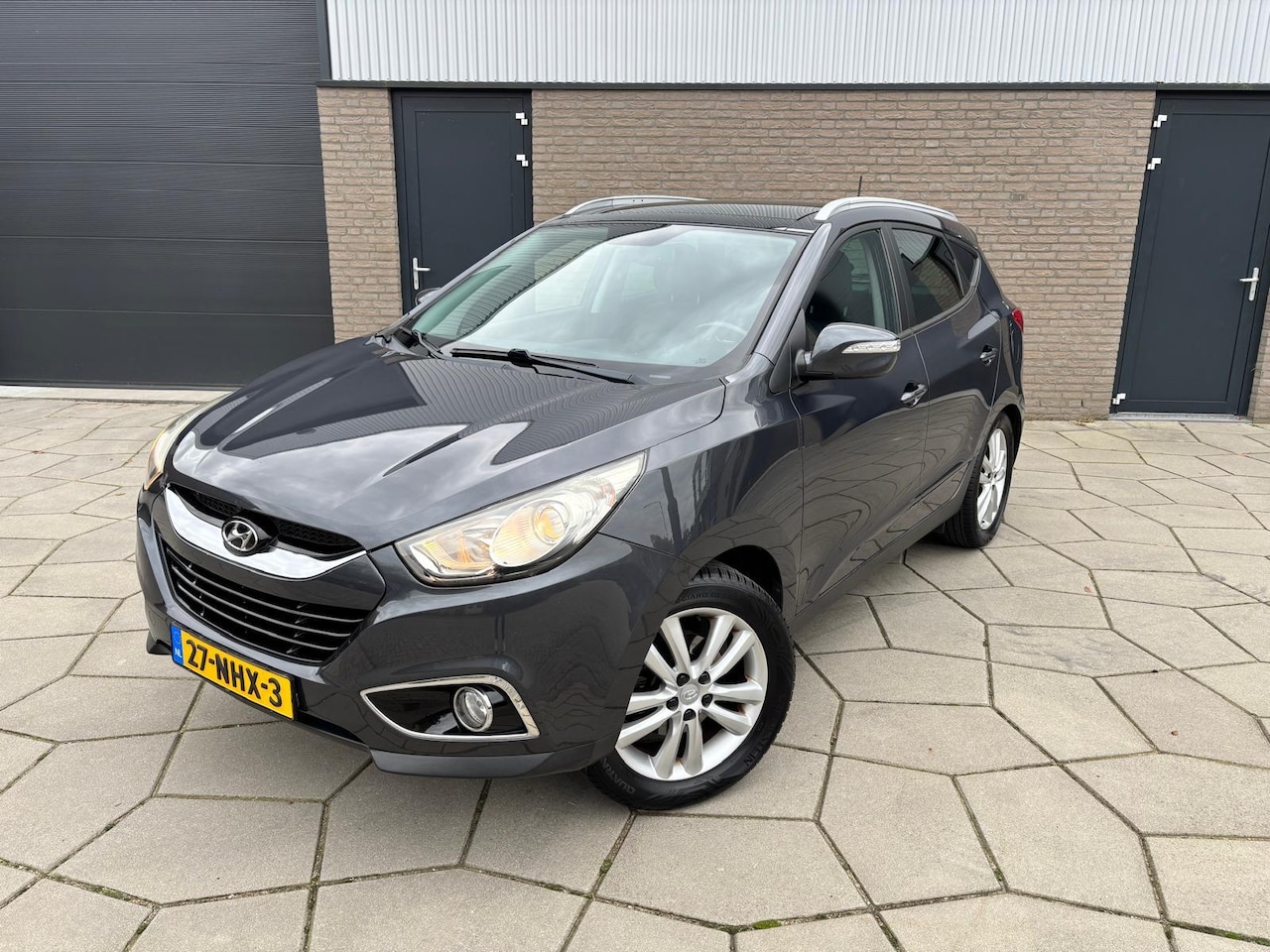 Hyundai ix35 - 2.0i i-Catcher|LPG3| AUTOMAAT|Trekhaak| All-Season|PANO-dak | Leder - AutoWereld.nl