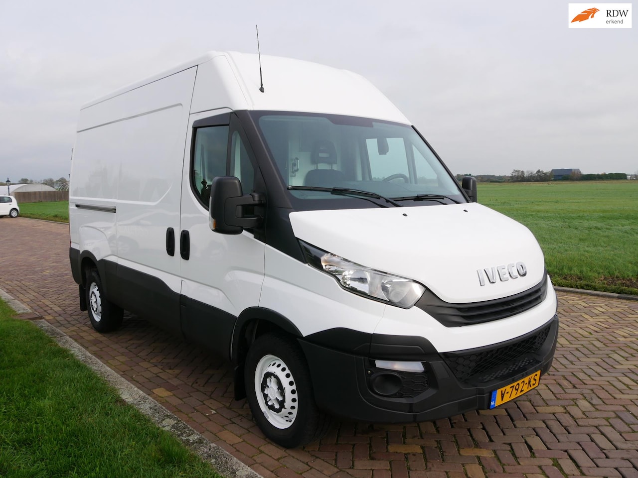 Iveco Daily - 35S12V 2.3 352 H3 L ** 8499 EX BTW ** - AutoWereld.nl