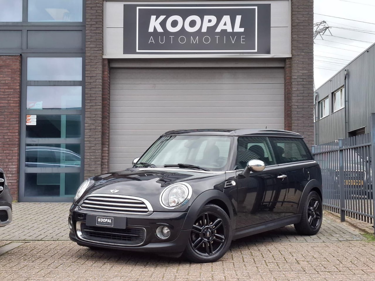 MINI Clubman - Mini 1.6 One Holland Street | Wired pakket | PDC | NAP - AutoWereld.nl