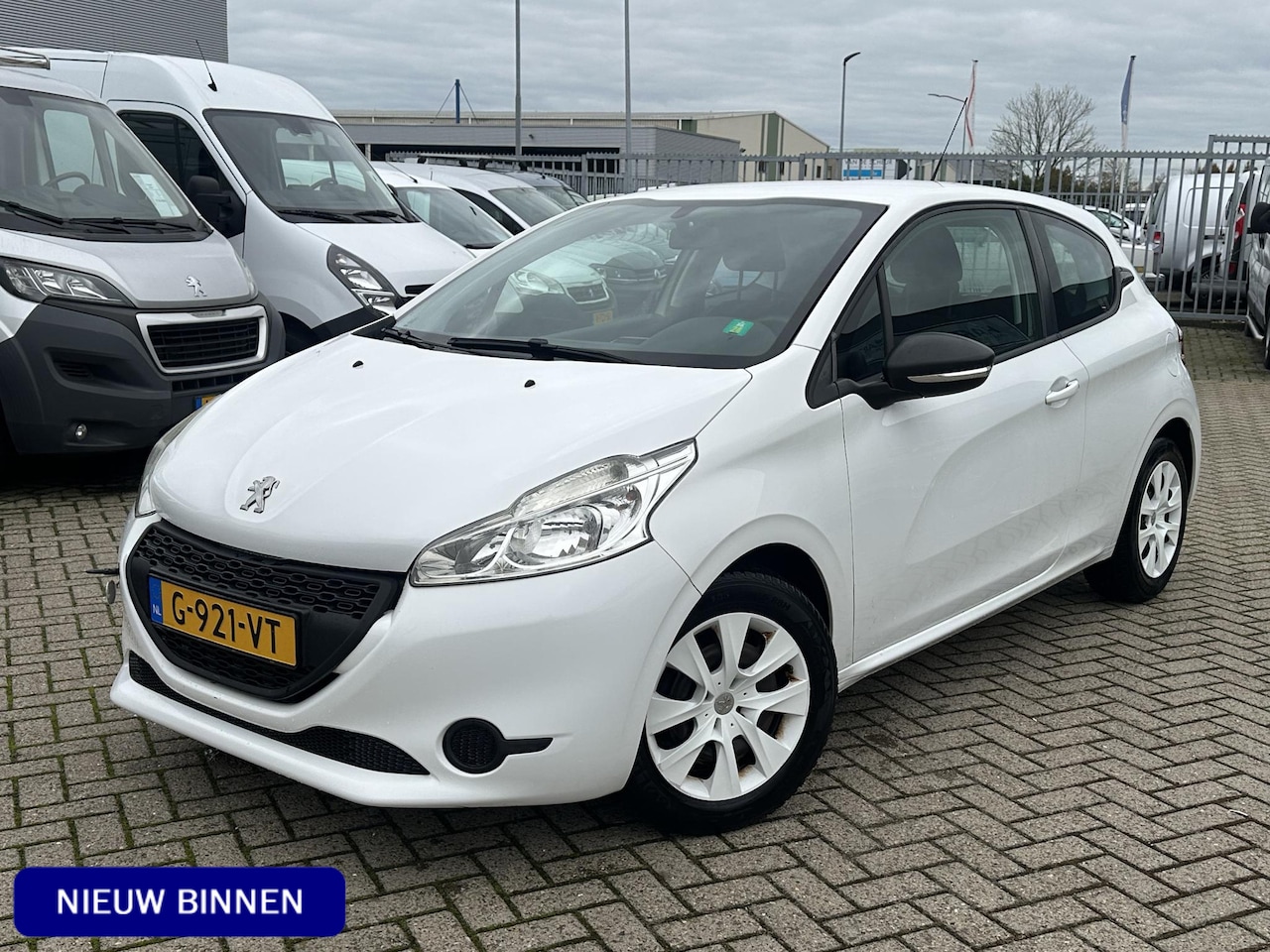 Peugeot 208 - 1.0 PureTech LIKE *MOTORSCHADE* - AutoWereld.nl