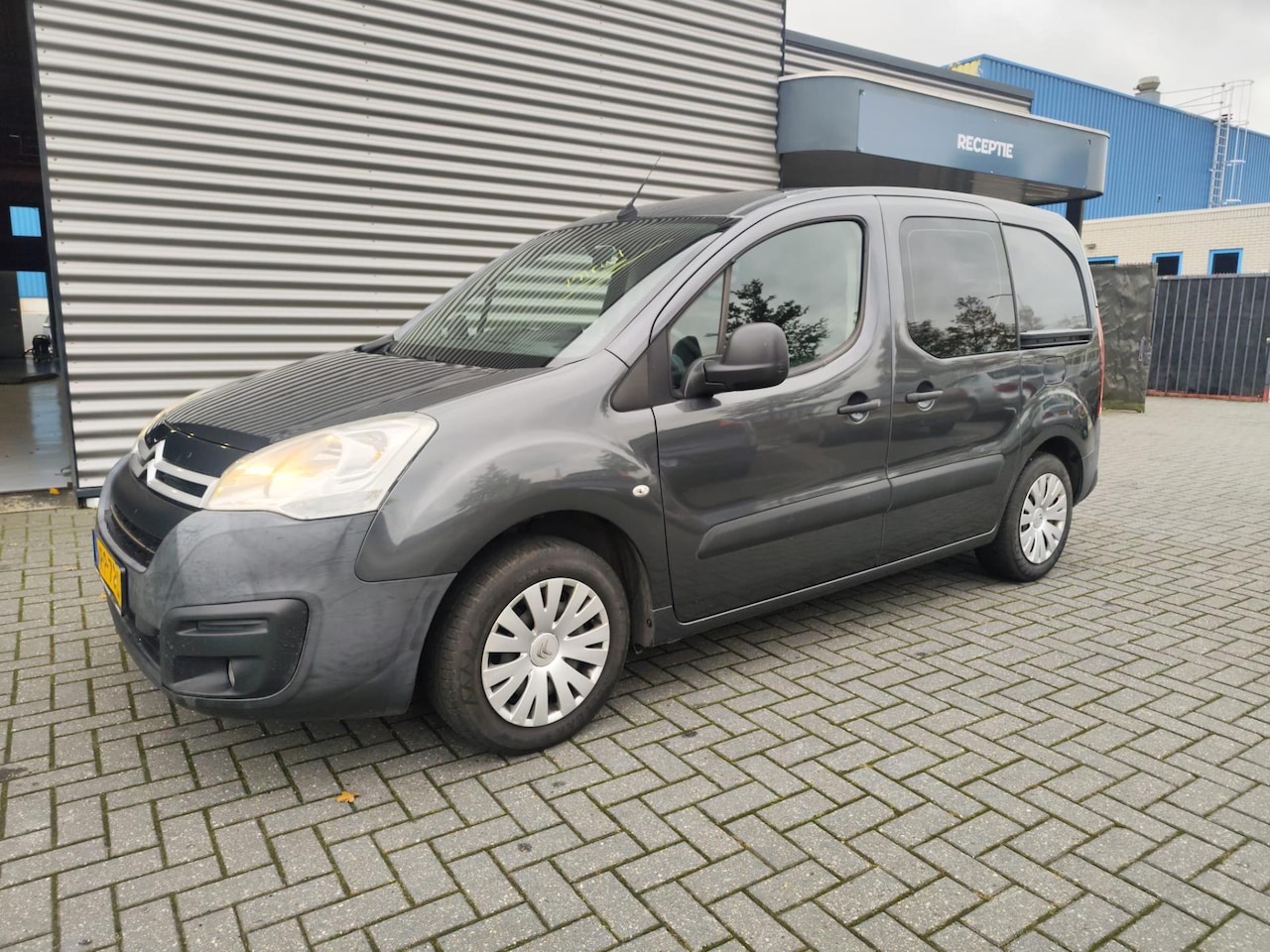 Citroën Berlingo - 1.6 BlueHDI 100 Business Economy S&S |Marge auto|Automaat| - AutoWereld.nl