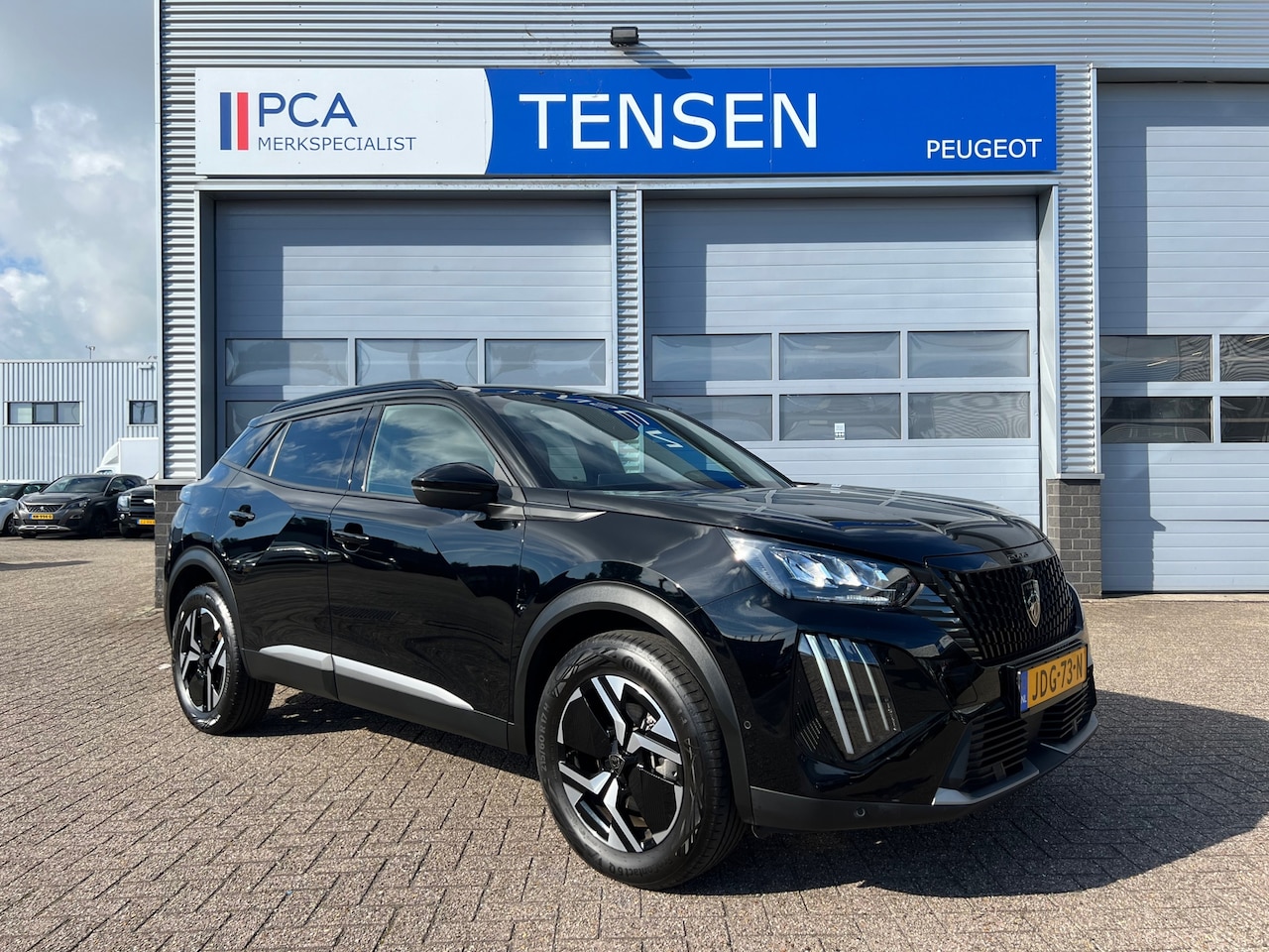 Peugeot 2008 - 1.2 Hybrid 145PK Allure | Keyless | Navigatie | 360 Camera | Adaptieve Cruise control | - AutoWereld.nl