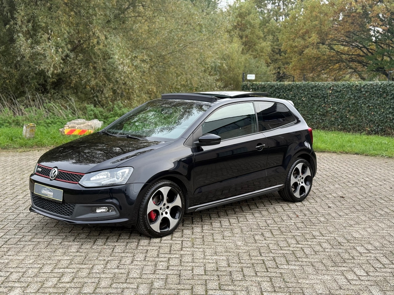 Volkswagen Polo - 1.4 TSI GTI PANO I 180PK I CRUISE I PDC I DSG I NWE APK - AutoWereld.nl