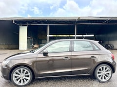 Audi A1 Sportback - 1.4 TFSI 7-traps aut + F1 Proline S - keyless entry + start - leer - navi - clima - cruise