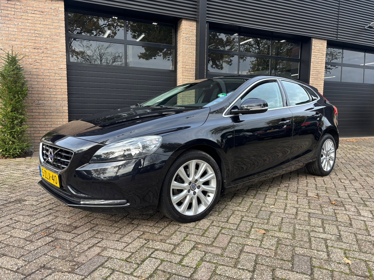 Volvo V40 - 1.6 T2 Momentum 1.6 T2 Momentum - AutoWereld.nl