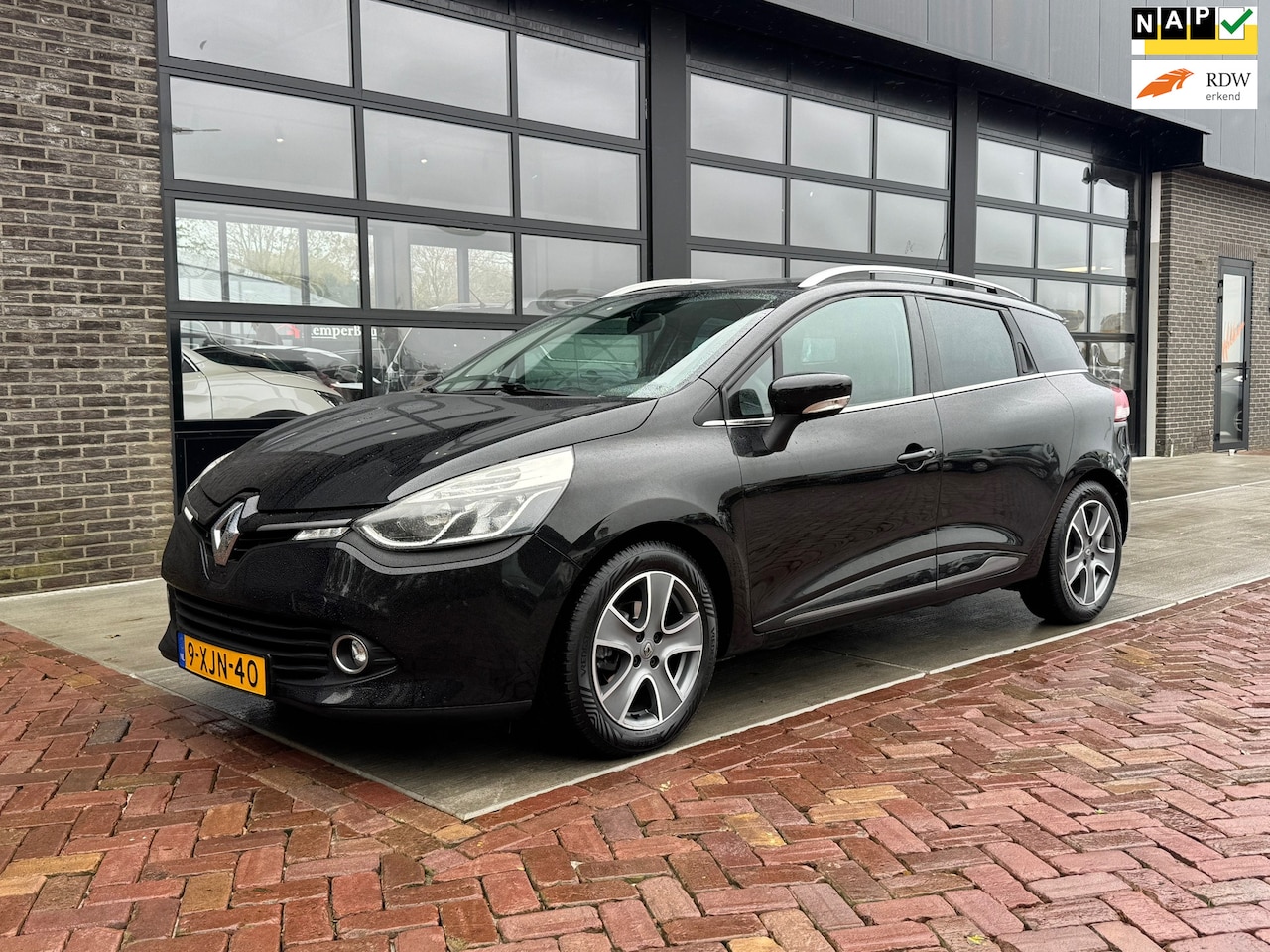 Renault Clio Estate - 0.9 TCe Night&Day | Navi | Clima | Cruise | Trekhaak | - AutoWereld.nl