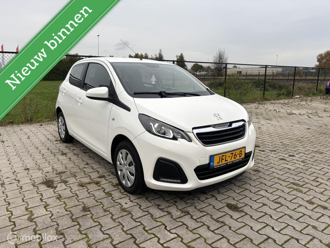Peugeot 108 - 1.0 e-VTi Blue Lease 5DR 2014 wit - AutoWereld.nl