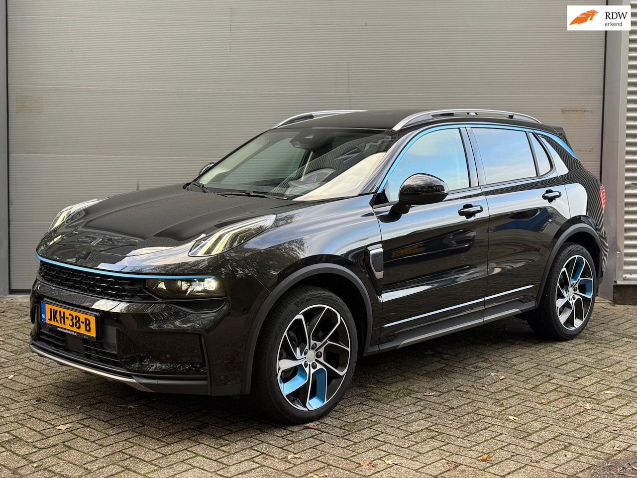 Lynk & Co 01 - 1.5 Plug-in Hybride l Pano l Camera l Carplay l ACC l Vol Opties l - AutoWereld.nl