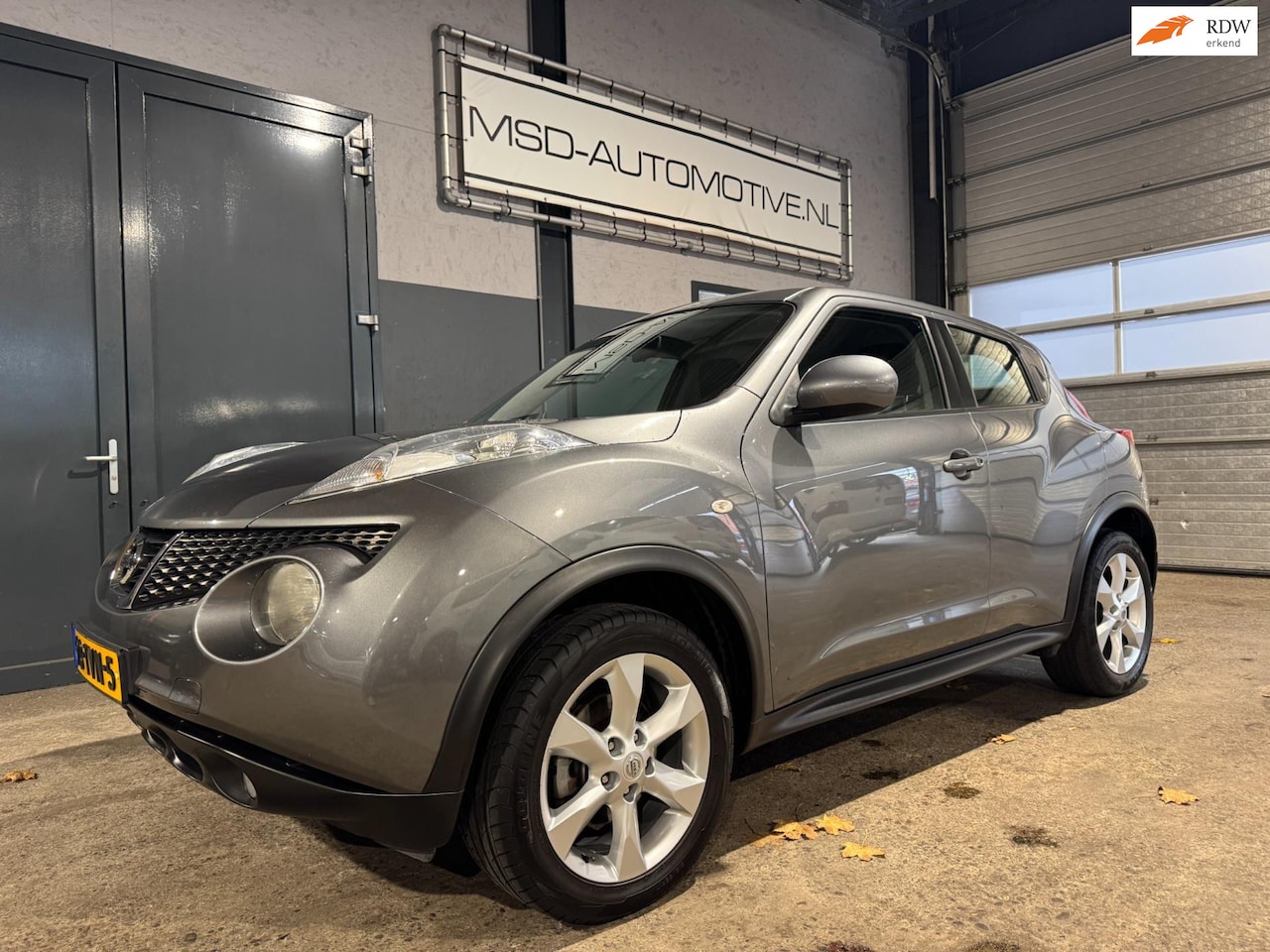 Nissan Juke - 1.6 Acenta 2e eigenaar|NAP kmstand|Trekhaak |100% onderhoud ! - AutoWereld.nl