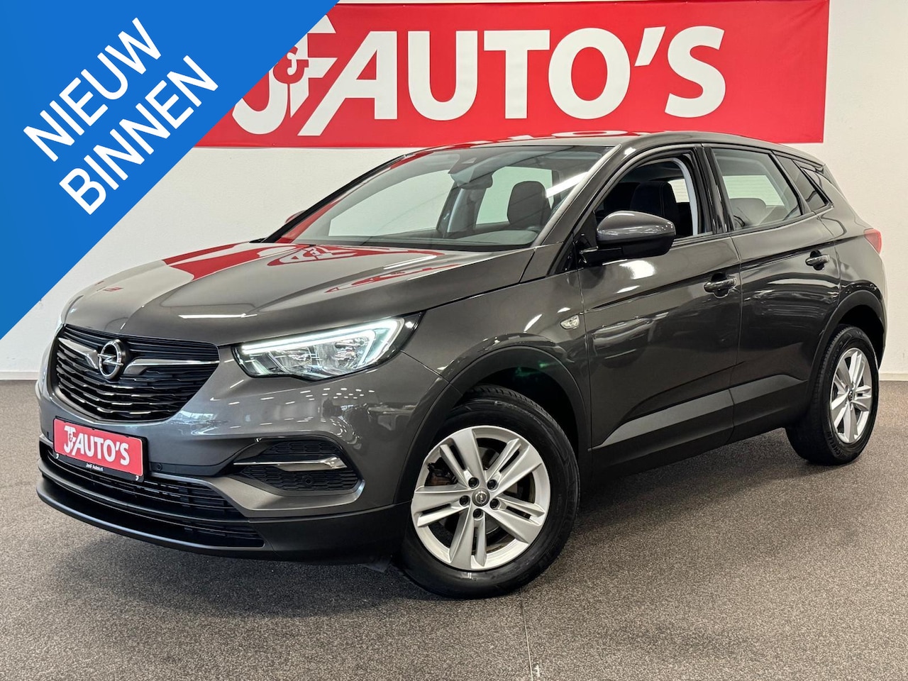 Opel Grandland X - 1.2 Turbo Innovation NAVIGATIE, ECC AIRCO, CRUISE - AutoWereld.nl