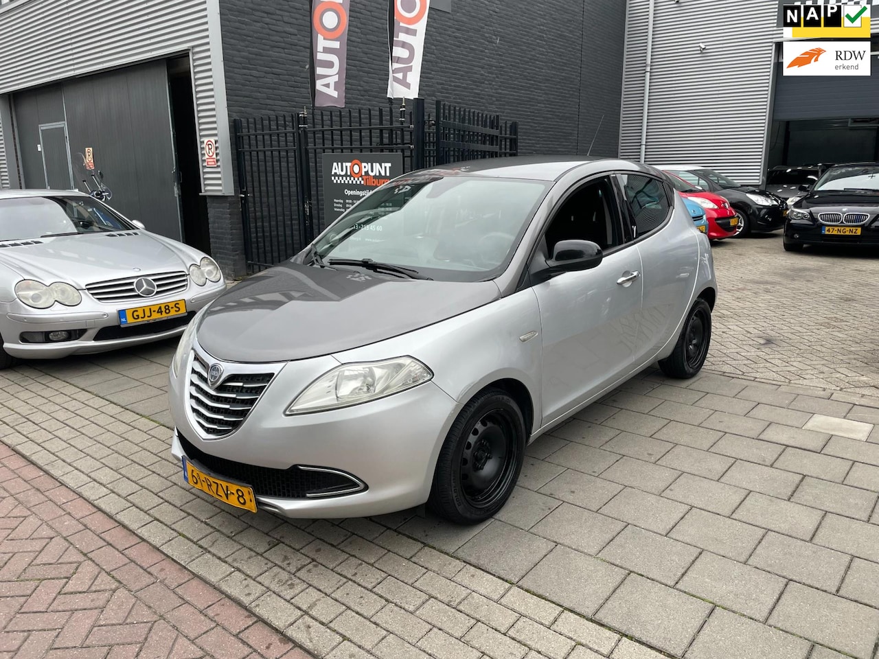 Lancia Y(psilon) - Ypsilon 0.9 TwinAir Silver Airco NAP APK 1 Jaar - AutoWereld.nl