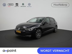 Volkswagen Golf - 1.5 eHybrid 50 Edition 204 pk Automaat (DSG) | Verlengde garantie | Navigatie | Parkeersen