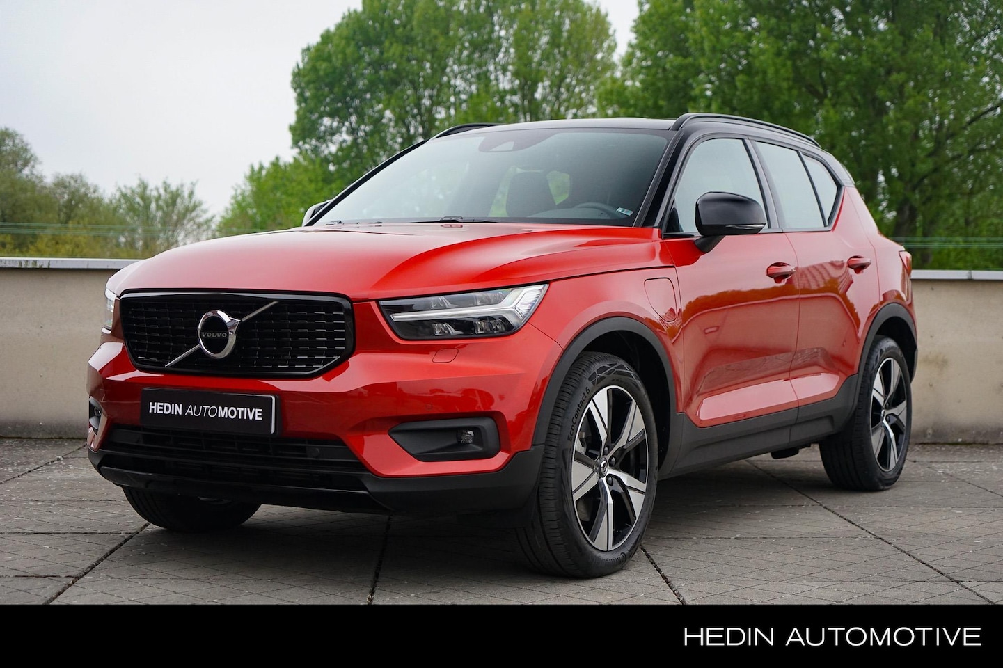 Volvo XC40 - 1.5 T4 Recharge R-Design Panoramadak | Adaptieve Cruise Control | Parkeersensoren Voor & A - AutoWereld.nl