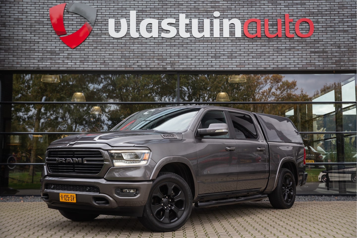 Dodge Ram 1500 - 5.7 V8 4x4 Crew Cab Big Horn Dubbele gastank - AutoWereld.nl