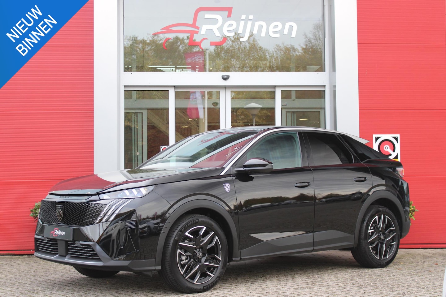 Peugeot 3008 - 1.2 Hybrid 145PK GT | ELEKTRISCH BEDIENBARE ACHTERKLEP | NAVIGATIE | DRAADLOZE APPLE CARPL - AutoWereld.nl