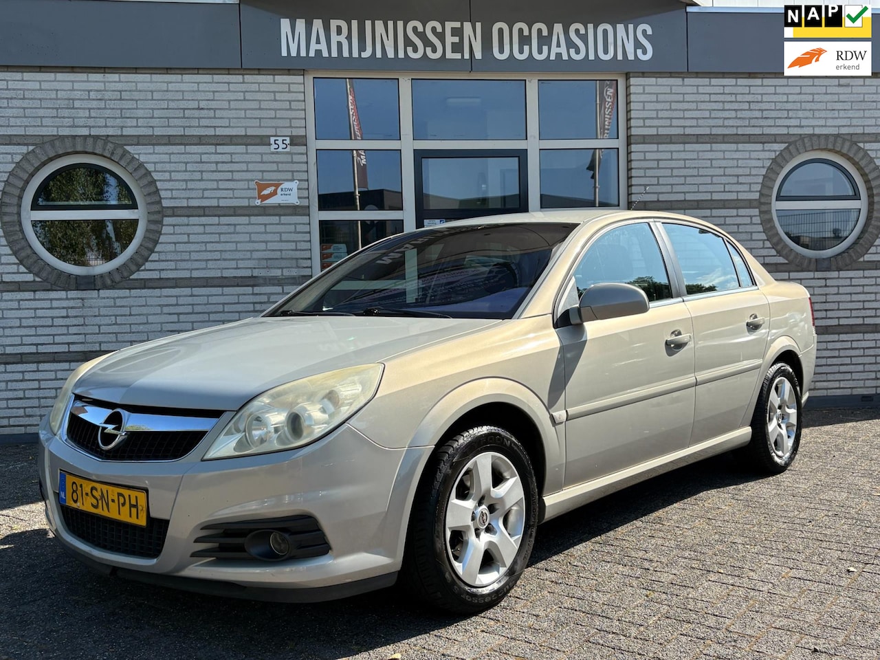 Opel Vectra - 1.8-16V Comfort |AIRCO,CRUISE,CARPLAY| - AutoWereld.nl