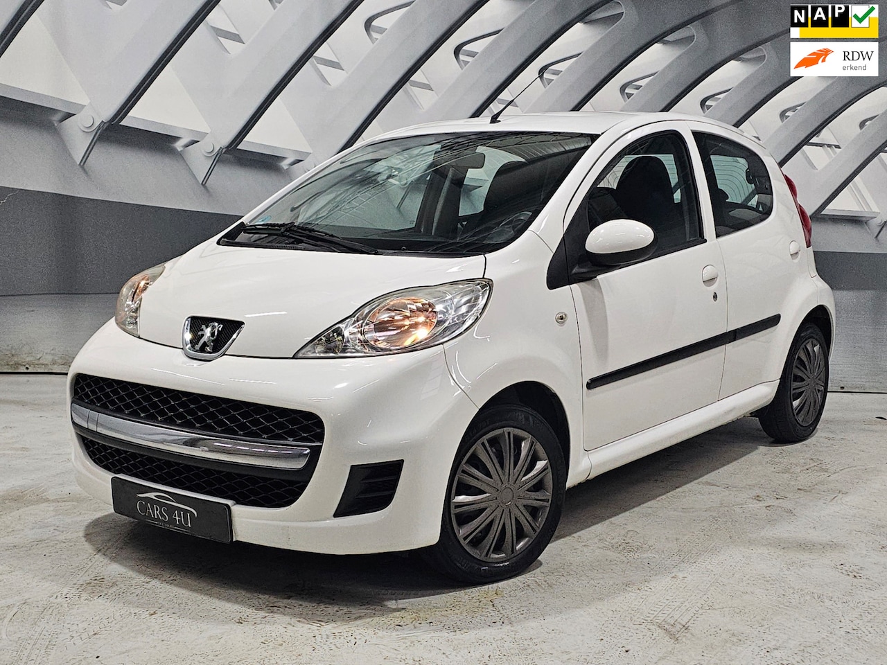 Peugeot 107 - 1.0-12V XS airco dashboard kastje toeren teller - AutoWereld.nl