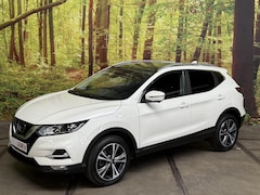 Nissan Qashqai - 1.3 DIG-T N-Connecta 140 PK Panodak Trekhaak 360 Camera 18 Inch Navi LED Keyless Rijstrook