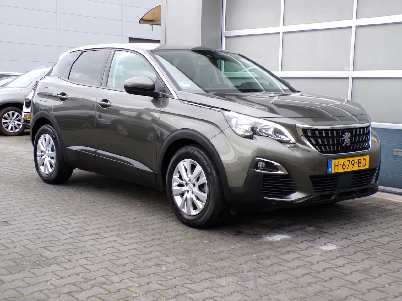 Peugeot 3008 - 1.2 PureTech Active 1.2 PureTech Active - AutoWereld.nl