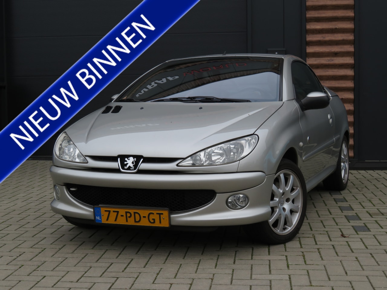 Peugeot 206 CC - 1.6-16V Roland Garros Airco Trekh Orig NL - AutoWereld.nl