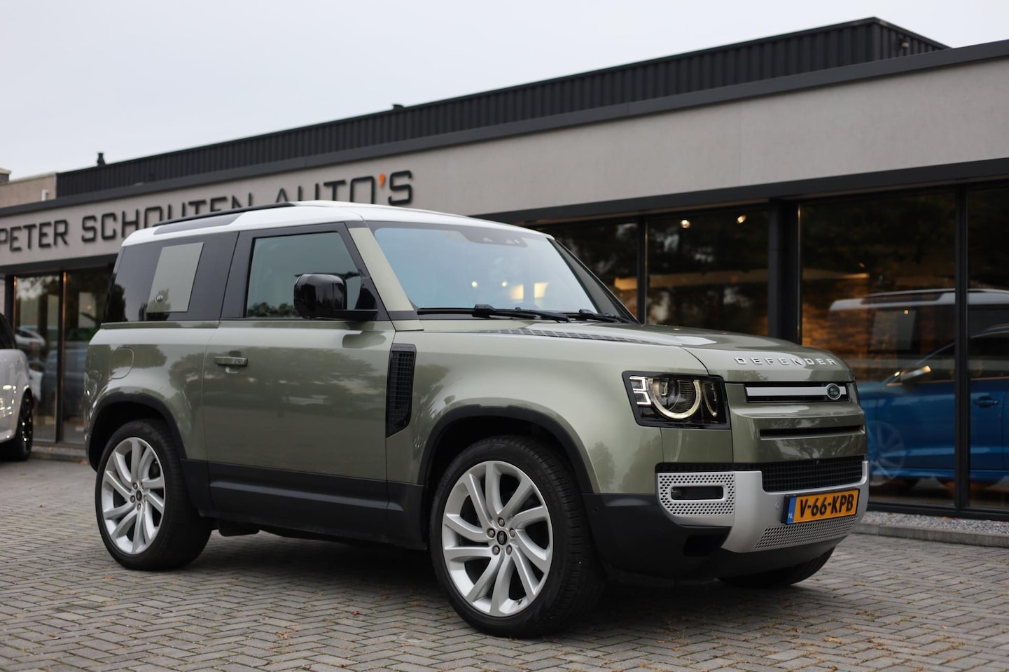 Land Rover Defender 90 - 3.0 D250 SE | Luchtvering | Leder | Matrix LED | 360 Cam | Trekhaak | - AutoWereld.nl