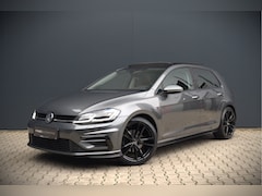 Volkswagen Golf - 1.4 TSI Highline Business R | R-Line | Panoramadak | Stoelverwarming | Stuurverwarming | D