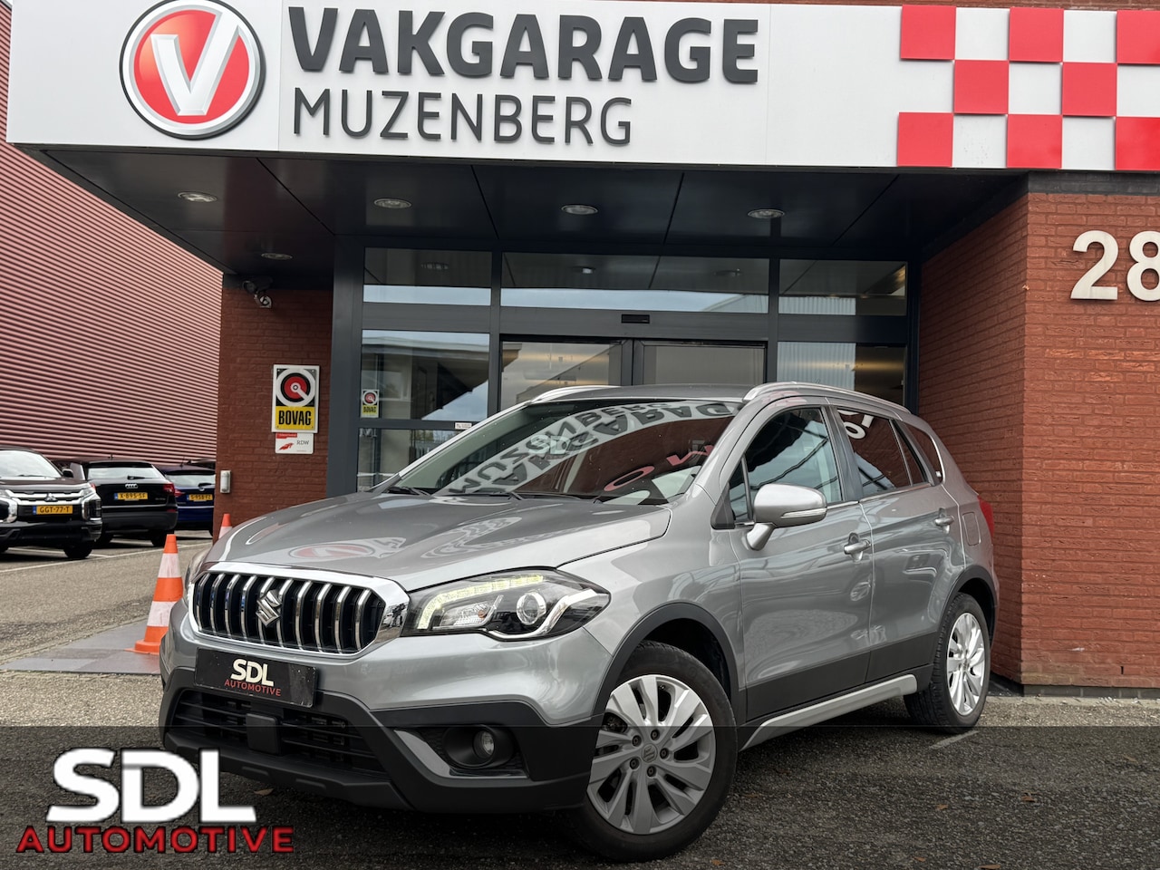 Suzuki S-Cross - 1.0 Boosterjet Select // NAVI // CAMERA // CLIMA // CRUISE // STOEL VERWARMING // TREKHAAK - AutoWereld.nl