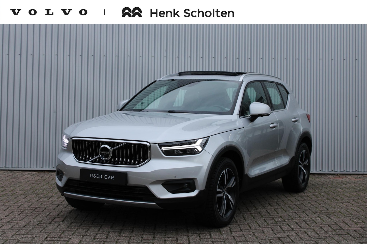 Volvo XC40 - 2.0 T4 Inscription | Panoramadak | Elektrisch bedienbare achterklep | Semi elektrische tre - AutoWereld.nl