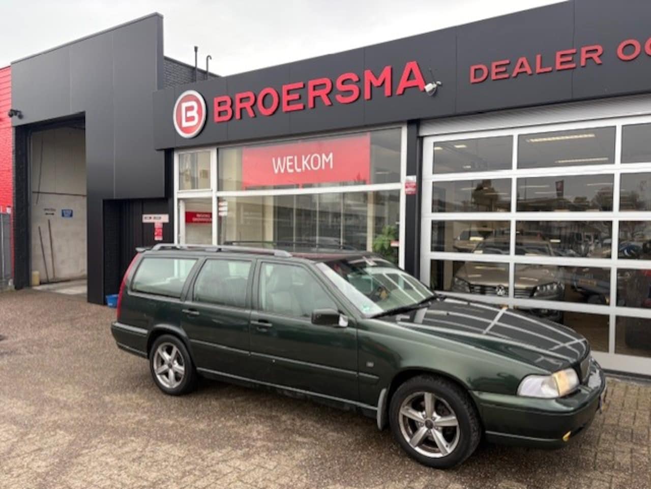 Volvo V70 - 2.4 Polar 2 EIGENAAR * APK 06-05-2025 - AutoWereld.nl