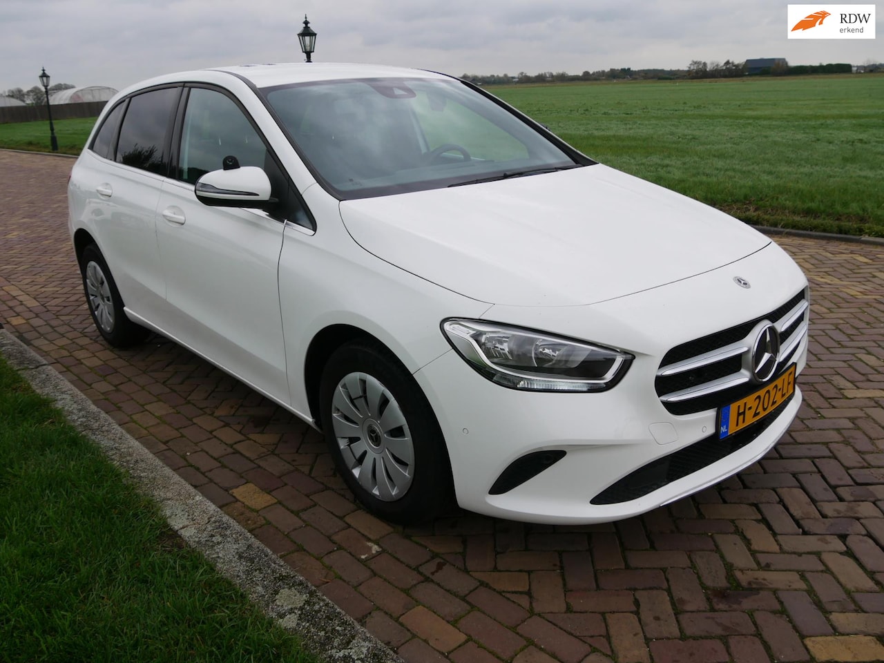 Mercedes-Benz B-klasse - 200d AUTO AC ** 8699 MARGE CAR ** EX POLITIE - AutoWereld.nl