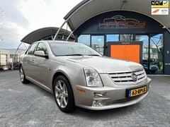 Cadillac STS - 4.6 V8 Launch Edition Uniek Org NL Auto 126dkm
