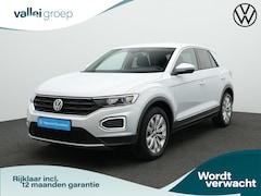 Volkswagen T-Roc - 1.5 TSI 150 pk DSG Highline | Standkachel | Achteruitrijcamera | Navigatie | Stoelverwarmi