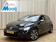 Volkswagen Golf - 1.5 eTSI Style *Stoel-/Stuurverwarming* Carplay / Adapt. Cruise / Ambient / Navigatie / EC